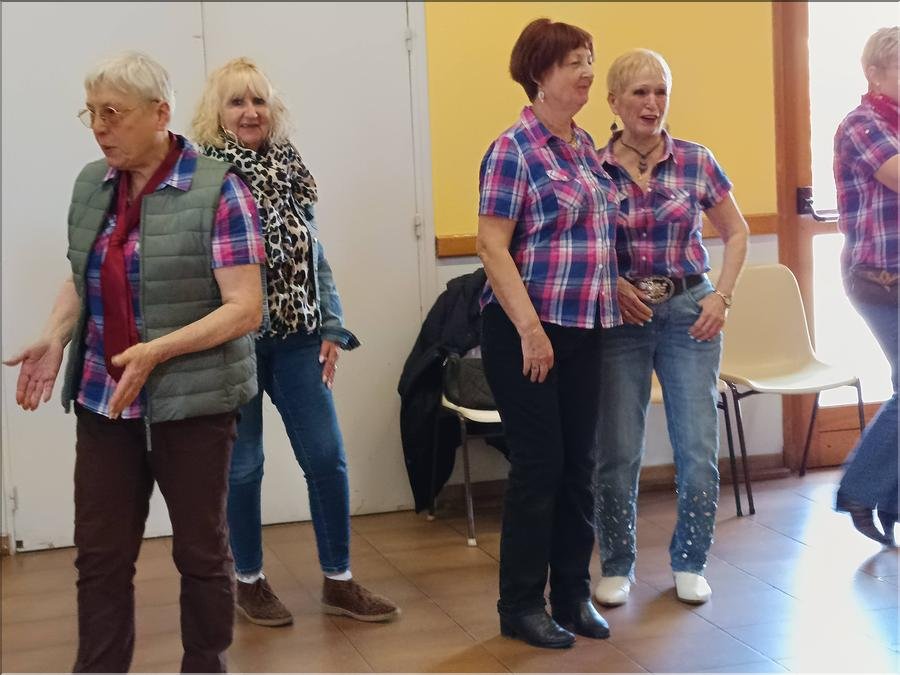 .04.01_ApremDanse(017) 
